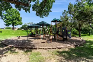 2920 Shady Lake Cir, Carrollton, TX 75006 - Photo 33