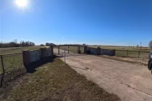 6401 Co Rd 3208, Lone Oak, TX 75453 - Photo 3