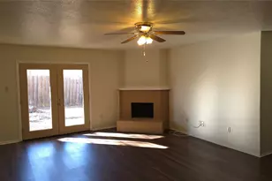 1510 Birmingham Dr, Arlington, TX 76012 - Photo 5