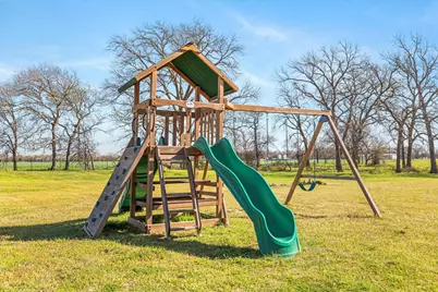 939 Graham Grove Road, Collinsville, TX 76233 - Photo 35