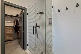 939 Graham Grove Rd, Collinsville, TX 76233 - Photo 17