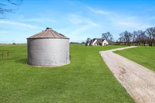 939 Graham Grove Rd, Collinsville, TX 76233 - Photo 5