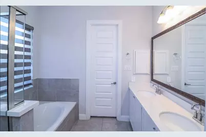 4311 Fall Blossom Drive, Arlington, TX 76005 - Photo 11