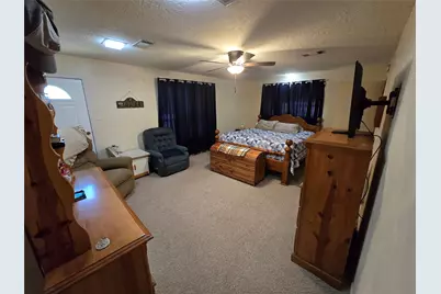 1014 W Wildwood Drive, Warren, TX 77663 - Photo 9