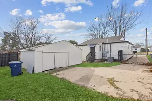 604 Ford St, Garland, TX 75040 - Photo 25