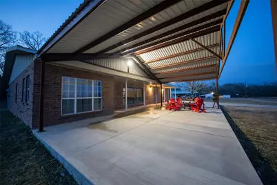1095 Fm 194, Blossom, TX 75416 - Photo 5