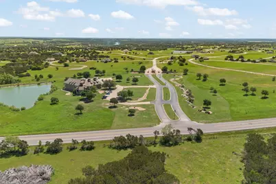 7420 S Aberdeen Drive, Cleburne, TX 76033 - Photo 9