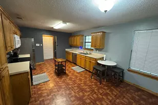 705 E James St, Wills Point, TX 75169 - Photo 3