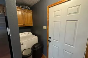 705 E James St, Wills Point, TX 75169 - Photo 21