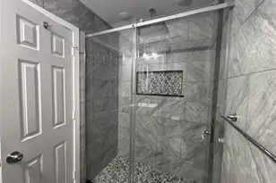 6524 Cinnamon Oaks Dr, Dallas, TX 75241 - Photo 9