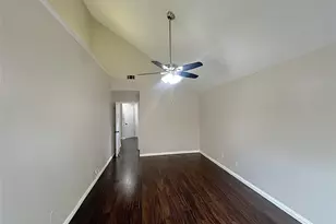 3147 Royal Gable Dr, Dallas, TX 75229 - Photo 11