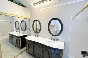 3147 Royal Gable Dr, Dallas, TX 75229 - Photo 13