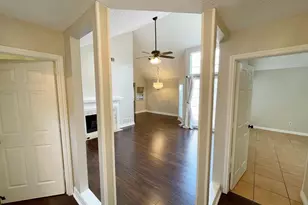 3147 Royal Gable Dr, Dallas, TX 75229 - Photo 3