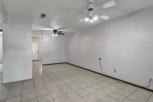 210 Slaughter St, Arlington, TX 76011 - Photo 23