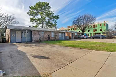 210 Slaughter Street, Arlington, TX 76011 - Photo 5