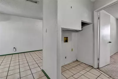 210 Slaughter Street, Arlington, TX 76011 - Photo 11