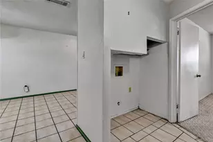 210 Slaughter St, Arlington, TX 76011 - Photo 11