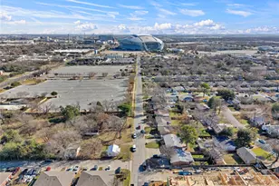 210 Slaughter St, Arlington, TX 76011 - Photo 7