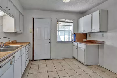 210 Slaughter Street, Arlington, TX 76011 - Photo 25