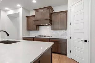 811 River Sky Rd, Lavon, TX 75166 - Photo 5