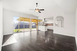 918 Sleepy Hollow Dr, Garland, TX 75043 - Photo 3