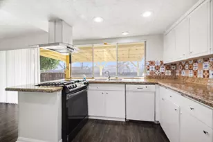 918 Sleepy Hollow Dr, Garland, TX 75043 - Photo 7