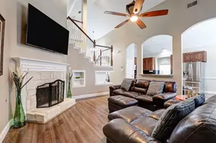 5000 Sailwind Dr, Fort Worth, TX 76135 - Photo 9