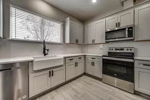 5858 Black Pine Cir, Granbury, TX 76048 - Photo 15