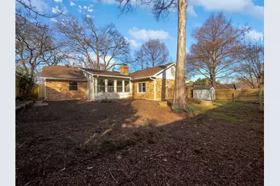 2201 Shady Meadow Court, Arlington, TX 76013 - Photo 5