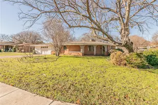 6956 Park Pl Dr, Richland Hills, TX 76118 - Photo 3