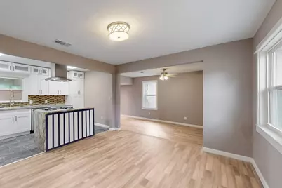 1035 Blaylock Circle S, Irving, TX 75061 - Photo 13