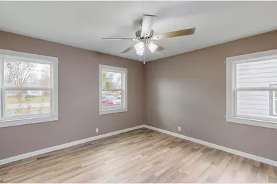 1035 Blaylock Circle S, Irving, TX 75061 - Photo 29