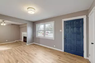 1035 Blaylock Cir S, Irving, TX 75061 - Photo 11