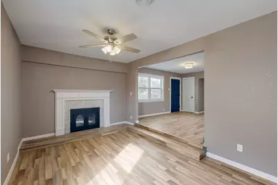 1035 Blaylock Circle S, Irving, TX 75061 - Photo 7