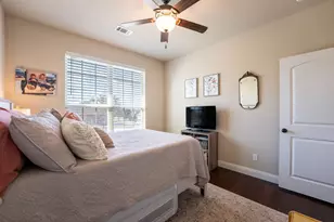 923 White Marlin Dr, Burleson, TX 76028 - Photo 13