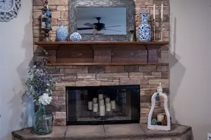 923 White Marlin Dr, Burleson, TX 76028 - Photo 33