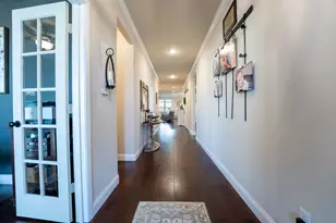 923 White Marlin Dr, Burleson, TX 76028 - Photo 5