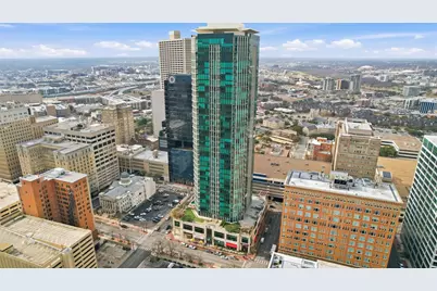 500 Throckmorton Street #2605, Fort Worth, TX 76102 - Photo 3