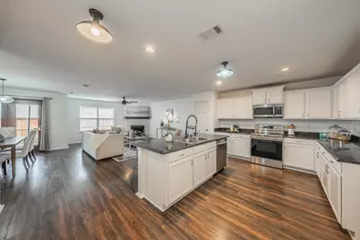 10541 Rising Knoll Lane, Fort Worth, TX 76131 - Photo 7