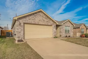 10541 Rising Knoll Ln, Fort Worth, TX 76131 - Photo 3