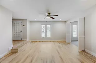 6639 Winterwood Ln, Dallas, TX 75248 - Photo 9