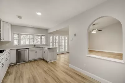 6639 Winterwood Lane, Dallas, TX 75248 - Photo 15