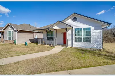 723 Hometown Village Court, Joshua, TX 76058 - Photo 3