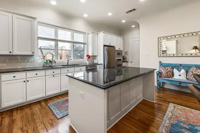 271 Casa Blanca Avenue, Fort Worth, TX 76107 - Photo 23