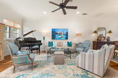 271 Casa Blanca Avenue, Fort Worth, TX 76107 - Photo 1