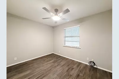 549 NW Hillery Street, Burleson, TX 76028 - Photo 17