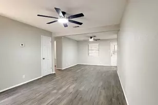 549 NW Hillery St, Burleson, TX 76028 - Photo 5