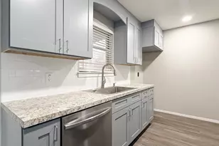 549 NW Hillery St, Burleson, TX 76028 - Photo 9