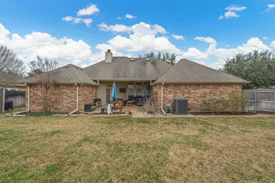 1689 W Tate Avenue, Robinson, TX 76706 - Photo 31