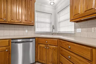 1689 W Tate Avenue, Robinson, TX 76706 - Photo 13